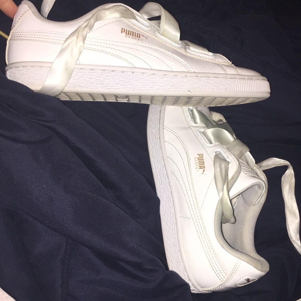 White Girls Puma Shoes